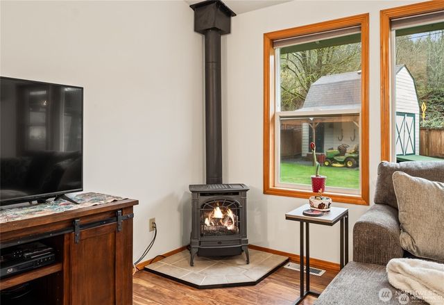 21211 89th Avenue NE, Arlington, WA 98223