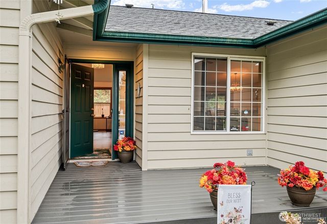 21211 89th Avenue NE, Arlington, WA 98223