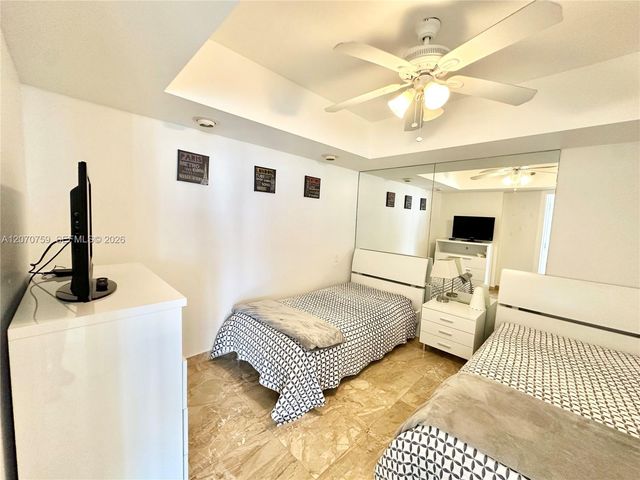 16425 E Collins Avenue 1215, Sunny Isles Beach, FL 33160