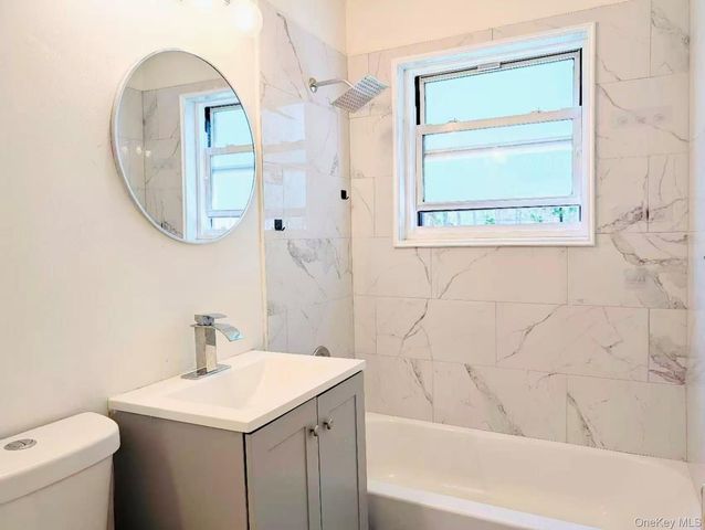 150-83 70th Road 3A, Flushing, NY 11367