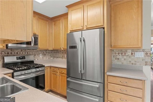 112 Mount Vernon Circle, Atlanta, GA 30338