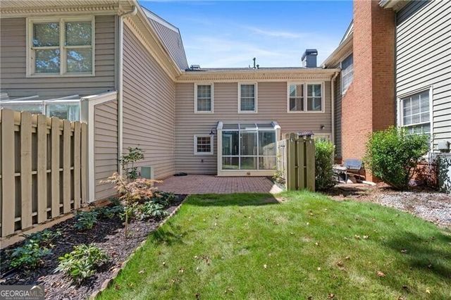 112 Mount Vernon Circle, Atlanta, GA 30338