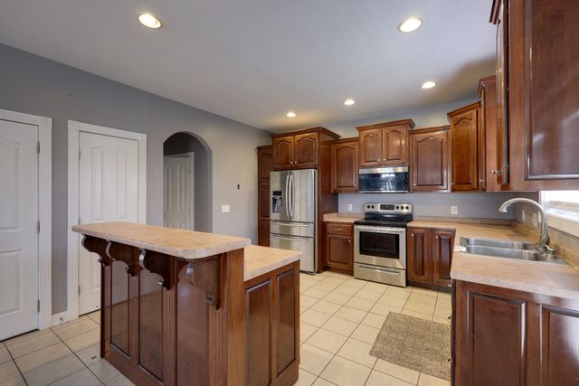 5007 Caira Ct, Pleasant View, TN 37146