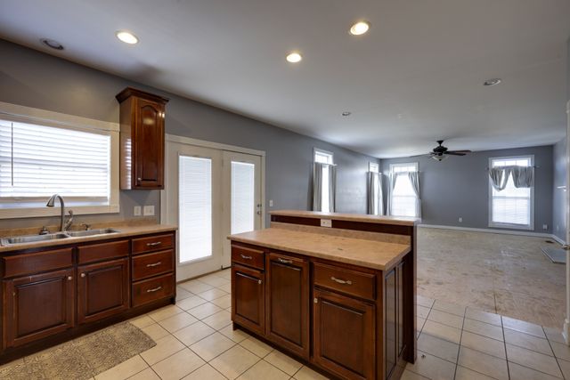 5007 Caira Ct, Pleasant View, TN 37146