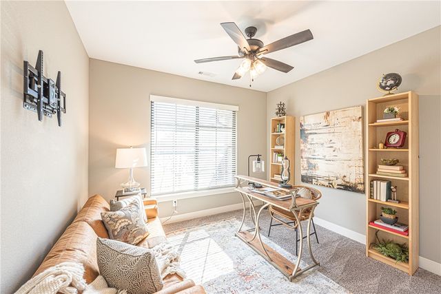 1281 Elizabeth Loop, Bentonville, AR 72713