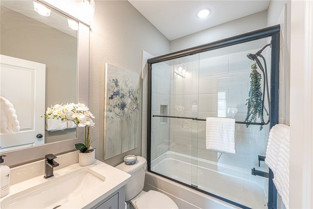 1281 Elizabeth Loop, Bentonville, AR 72713