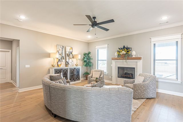 1281 Elizabeth Loop, Bentonville, AR 72713