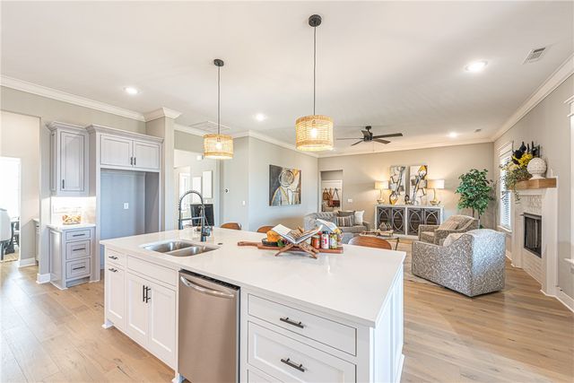 1281 Elizabeth Loop, Bentonville, AR 72713