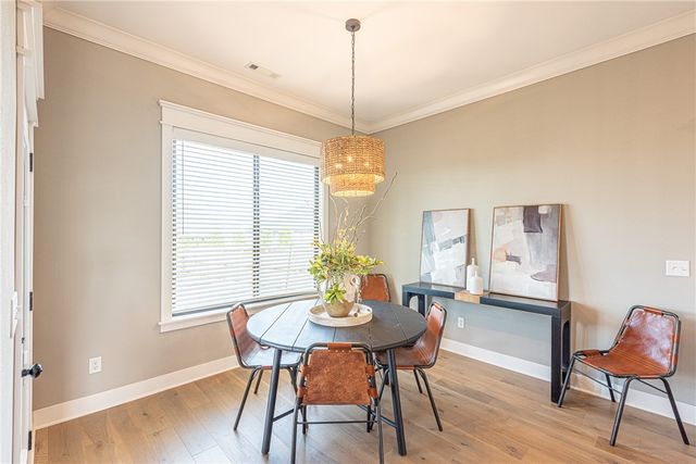 1281 Elizabeth Loop, Bentonville, AR 72713