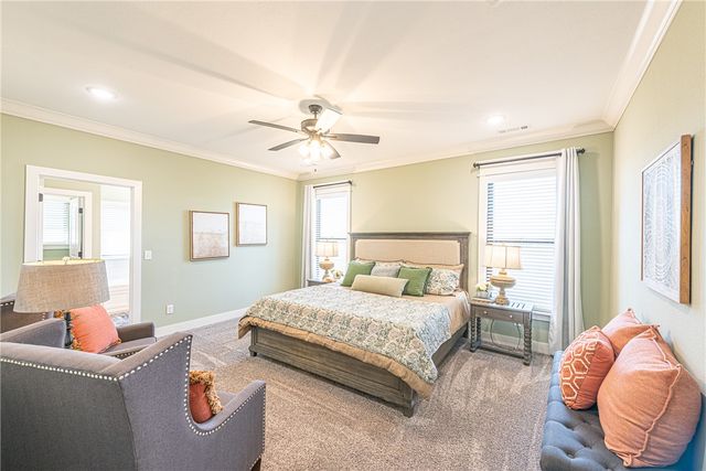 1281 Elizabeth Loop, Bentonville, AR 72713