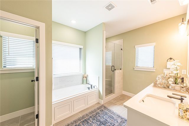 1281 Elizabeth Loop, Bentonville, AR 72713