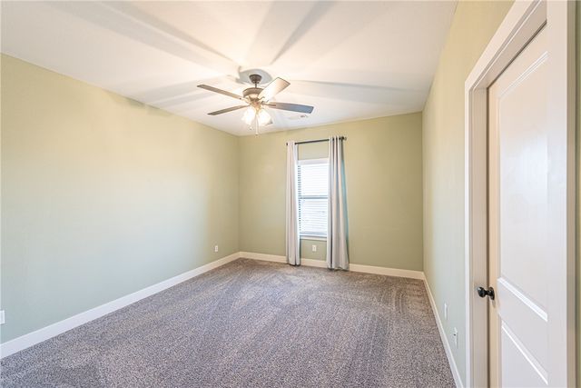 1281 Elizabeth Loop, Bentonville, AR 72713