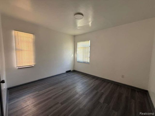 9747 Somerset Avenue, Detroit, MI 48224