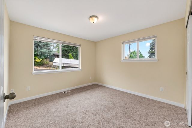 11618 Roseberg Avenue S, Seattle, WA 98168