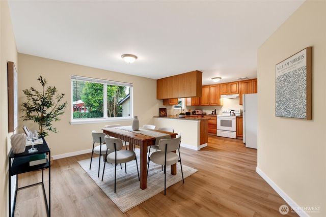 11618 Roseberg Avenue S, Seattle, WA 98168