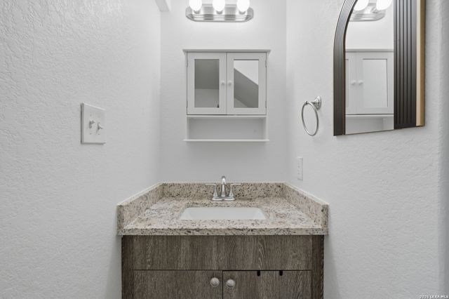 228 Mar Hill, Seguin, TX 78155