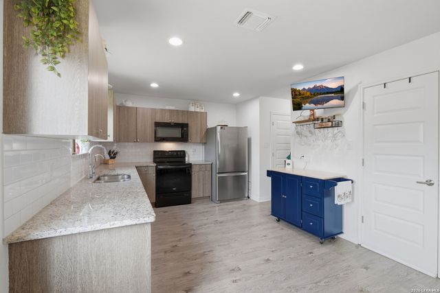 228 Mar Hill, Seguin, TX 78155