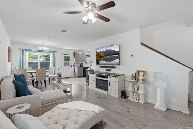 228 Mar Hill, Seguin, TX 78155
