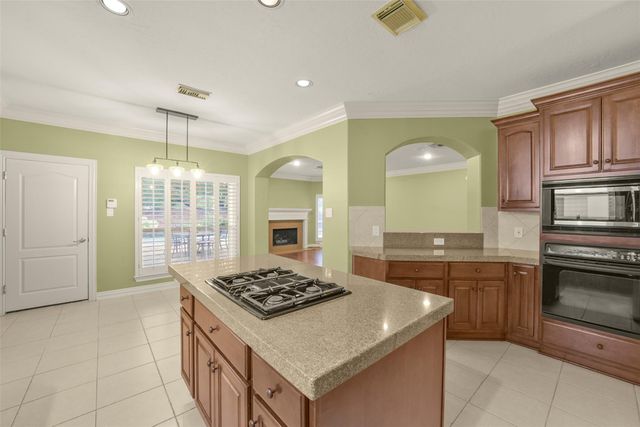 1523 Ashbury Park Drive, Houston, TX 77077