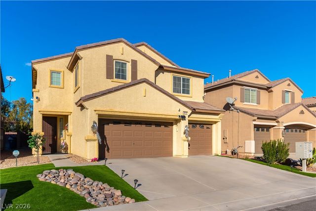 2016 Pink Lily Avenue, North Las Vegas, NV 89081