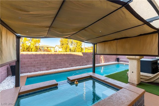 2016 Pink Lily Avenue, North Las Vegas, NV 89081