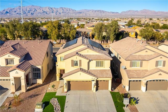 2016 Pink Lily Avenue, North Las Vegas, NV 89081