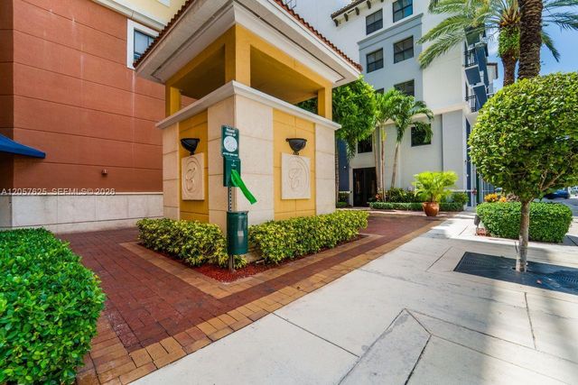 8395 SW 73rd Avenue 412, Miami, FL 33143