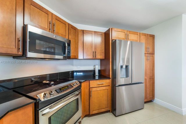 8395 SW 73rd Avenue 412, Miami, FL 33143
