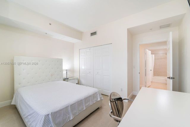 8395 SW 73rd Avenue 412, Miami, FL 33143