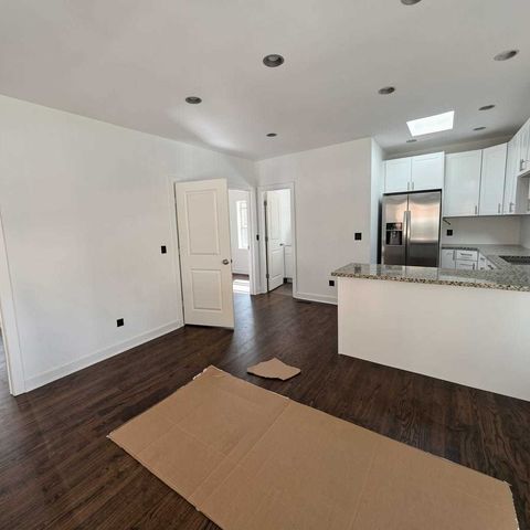3726 N Racine Avenue CH, Chicago, IL 60613