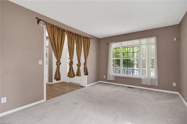 3404 Louise James CT, Chesapeake, VA 23323