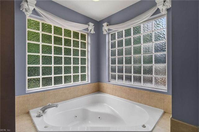 3404 Louise James CT, Chesapeake, VA 23323