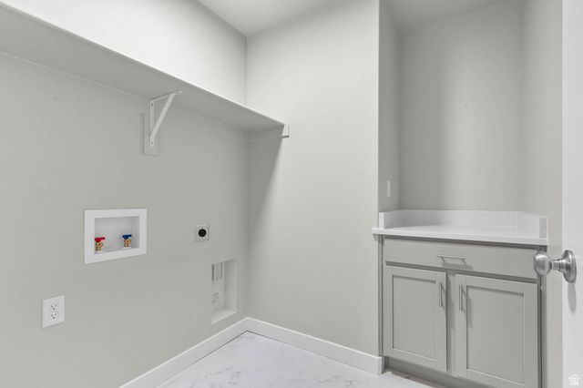 7802 W ALTA LN, Magna, UT 84044
