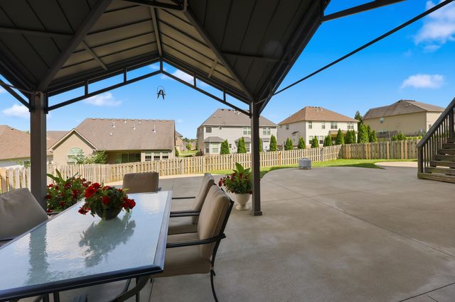 116 Inverness Drive, Georgetown, KY 40324