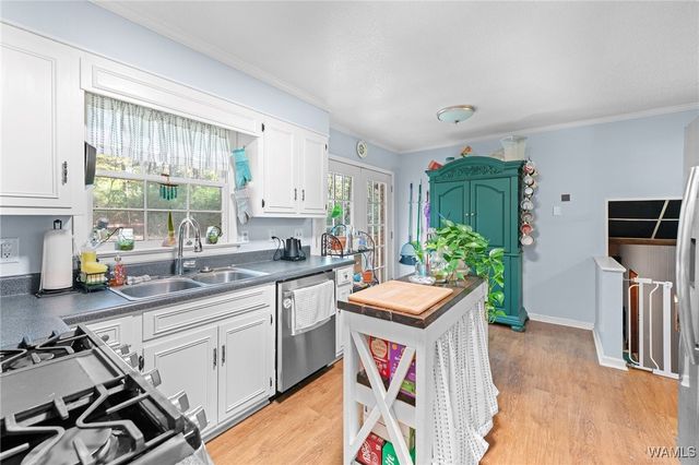 4119 Lakepoint Dr, Tuscaloosa, AL 35405