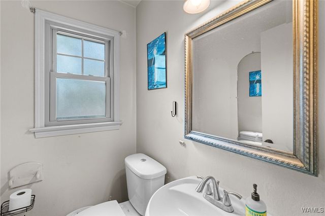 4119 Lakepoint Dr, Tuscaloosa, AL 35405