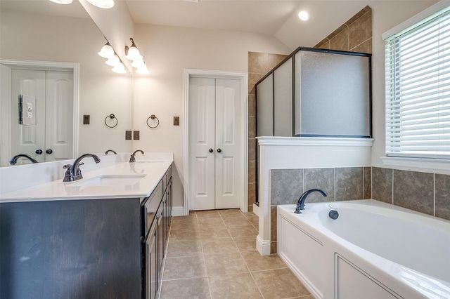 11905 Long Stone Drive, Burleson, TX 76028