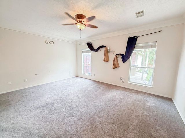 2422 Kilgarney Keep Street, Dickinson, TX 77539