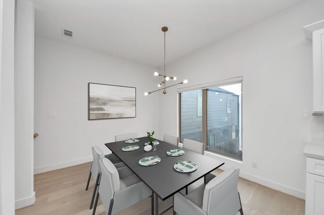 615 Oakley Street, Houston, TX 77006