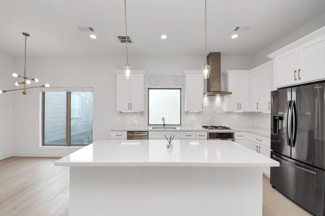 615 Oakley Street, Houston, TX 77006