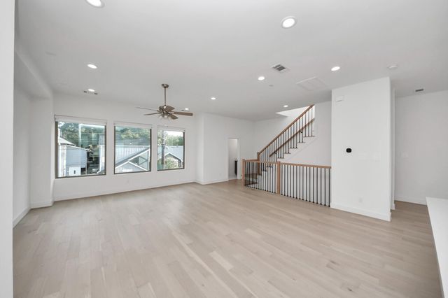 615 Oakley Street, Houston, TX 77006