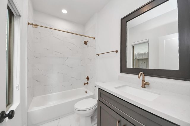 615 Oakley Street, Houston, TX 77006