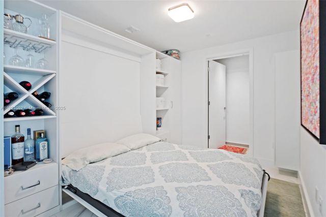 1080 Brickell Ave 2506, Miami, FL 33131