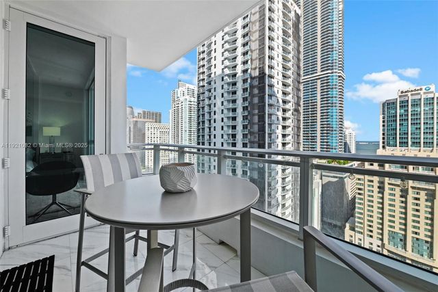 1080 Brickell Ave 2506, Miami, FL 33131