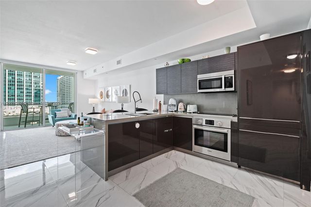 1080 Brickell Ave 2506, Miami, FL 33131
