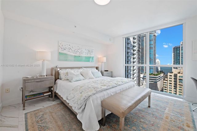 1080 Brickell Ave 2506, Miami, FL 33131