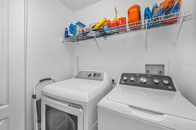 8414 SANDY BEACH STREET, Tampa, FL 33634