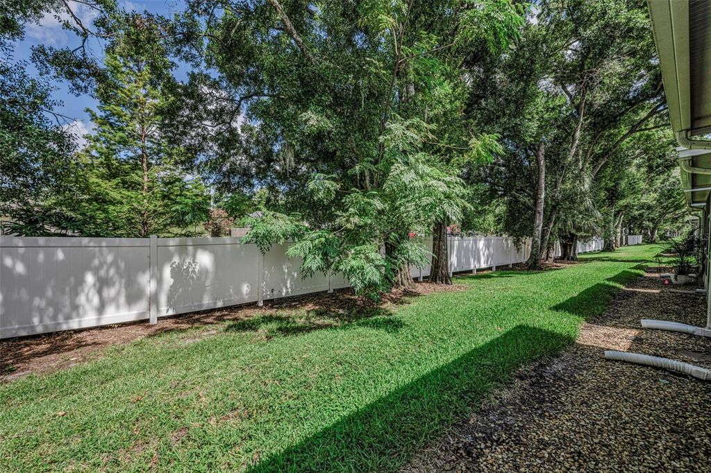 Image 24 of property listing at 8414 SANDY BEACH STREET, Tampa, FL 33634