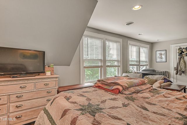 1125 Euclid Avenue, Bristol, VA 24201