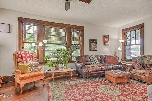 1125 Euclid Avenue, Bristol, VA 24201